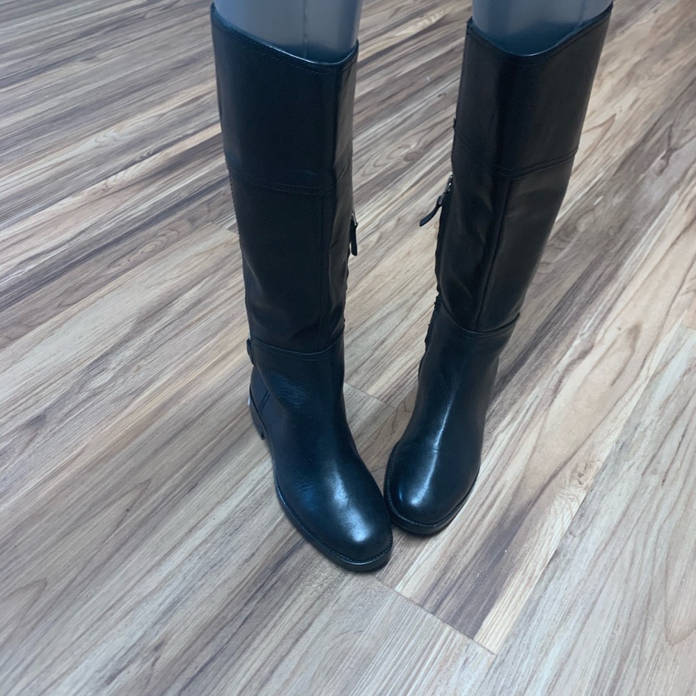 Black boots